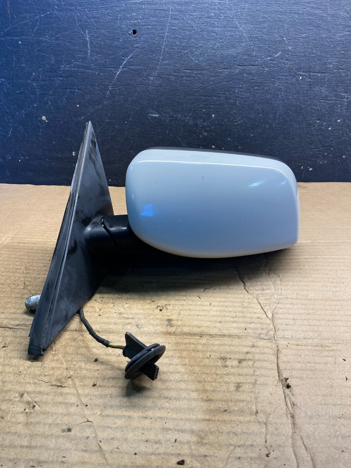 2004 - 2006 BMW 5-Series 525i 530i Left Driver LH Door View Mirror AA5704 MS0