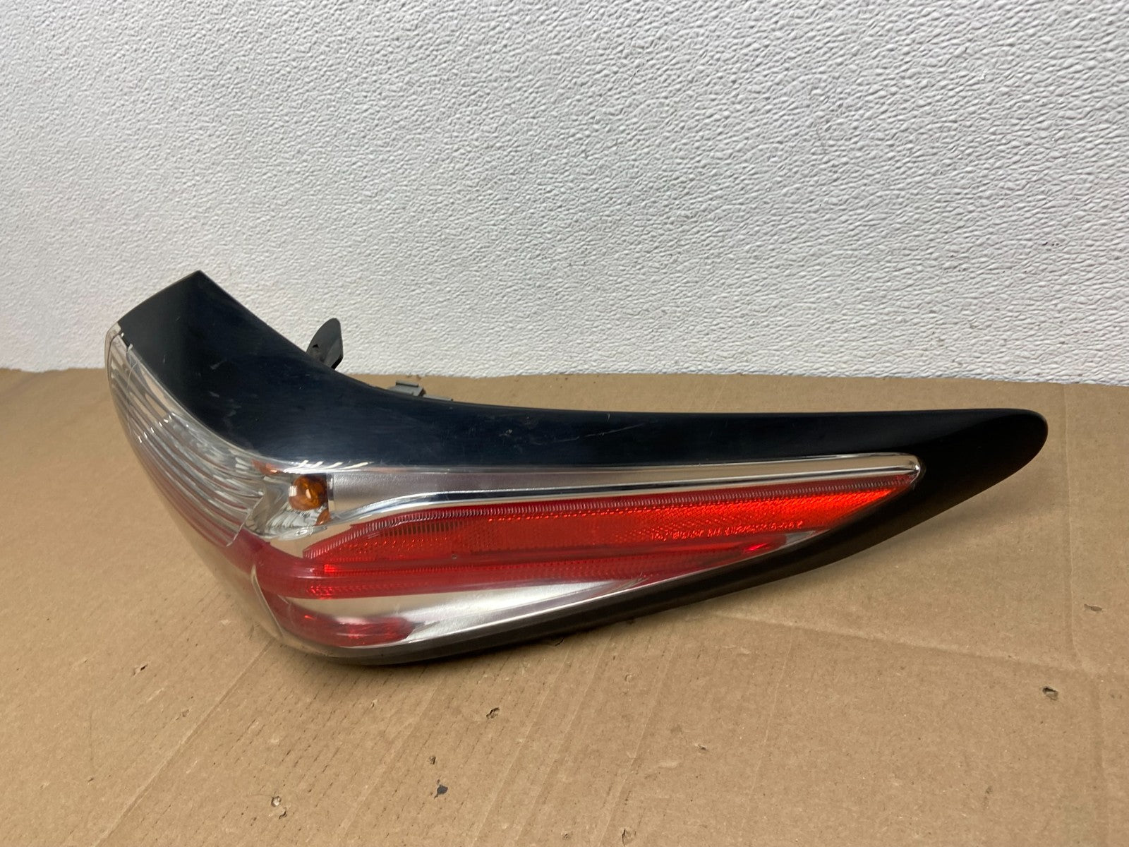 2015 to 2018 Nissan Murano Right Passenger RH Side Tail Light Oem AB8079 DW1