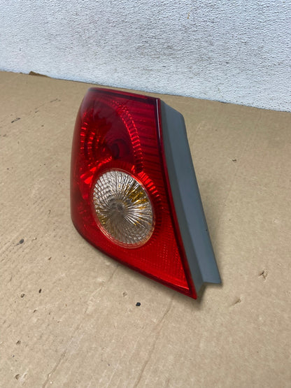 2005 to 2008 Toyota Corolla Left Driver Lh Side Tail Light AG2024 LK1