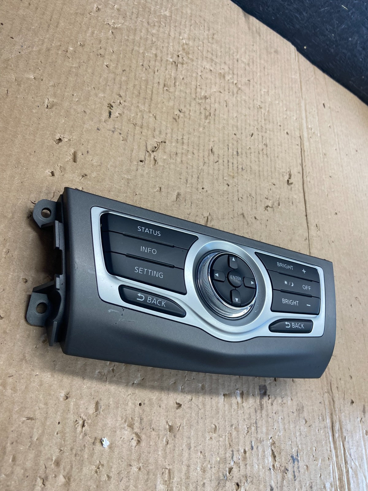2009-2014 Nissan Murano AM FM Radio CD Control Panel AE3933 DG1