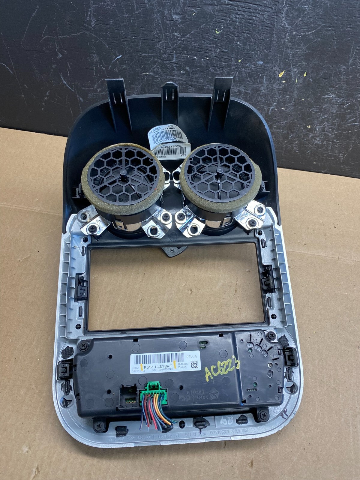 2011 to 2017 Jeep Compass Dash Climate Temperature Control Radio Bezel AC6223 DG3