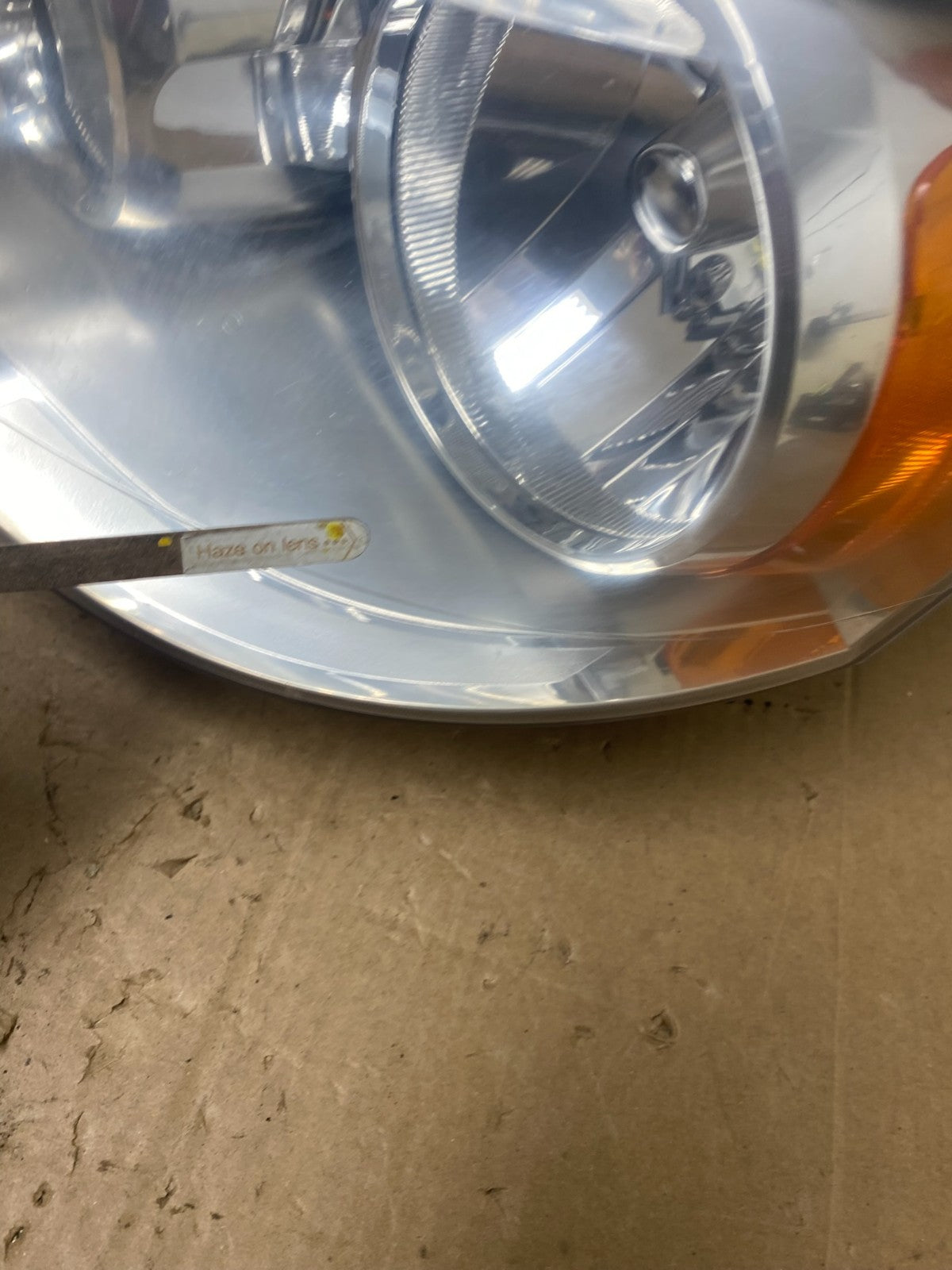 2008 to 2016 Chrysler Town and Country Left+Right Side Headlights W9060 DW10
