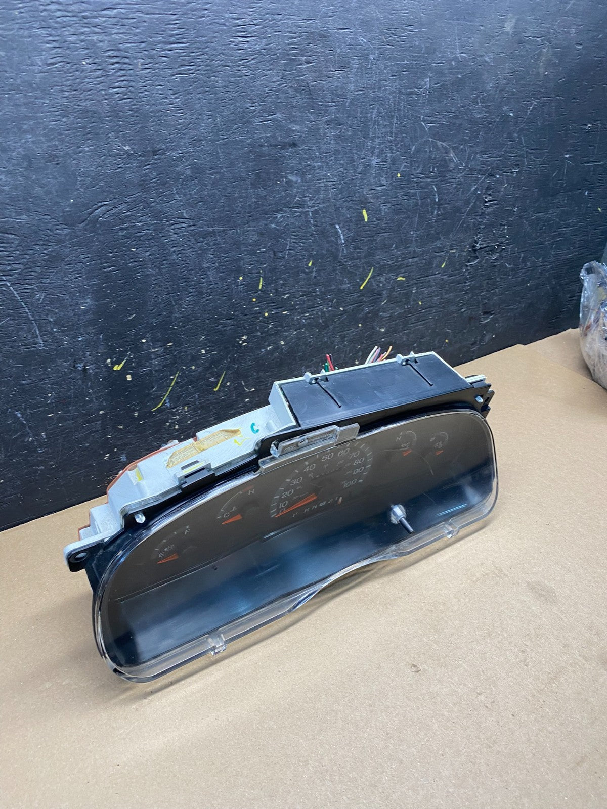 2001-2002 Ford Econoline E250 E350 Van Speedometer Instrument Cluster S6308 DG2