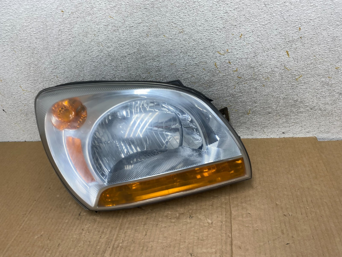 2005 to 2006 Kia Sportage Right Passenger RH Halogen Headlight DEPO AI6576 DW1