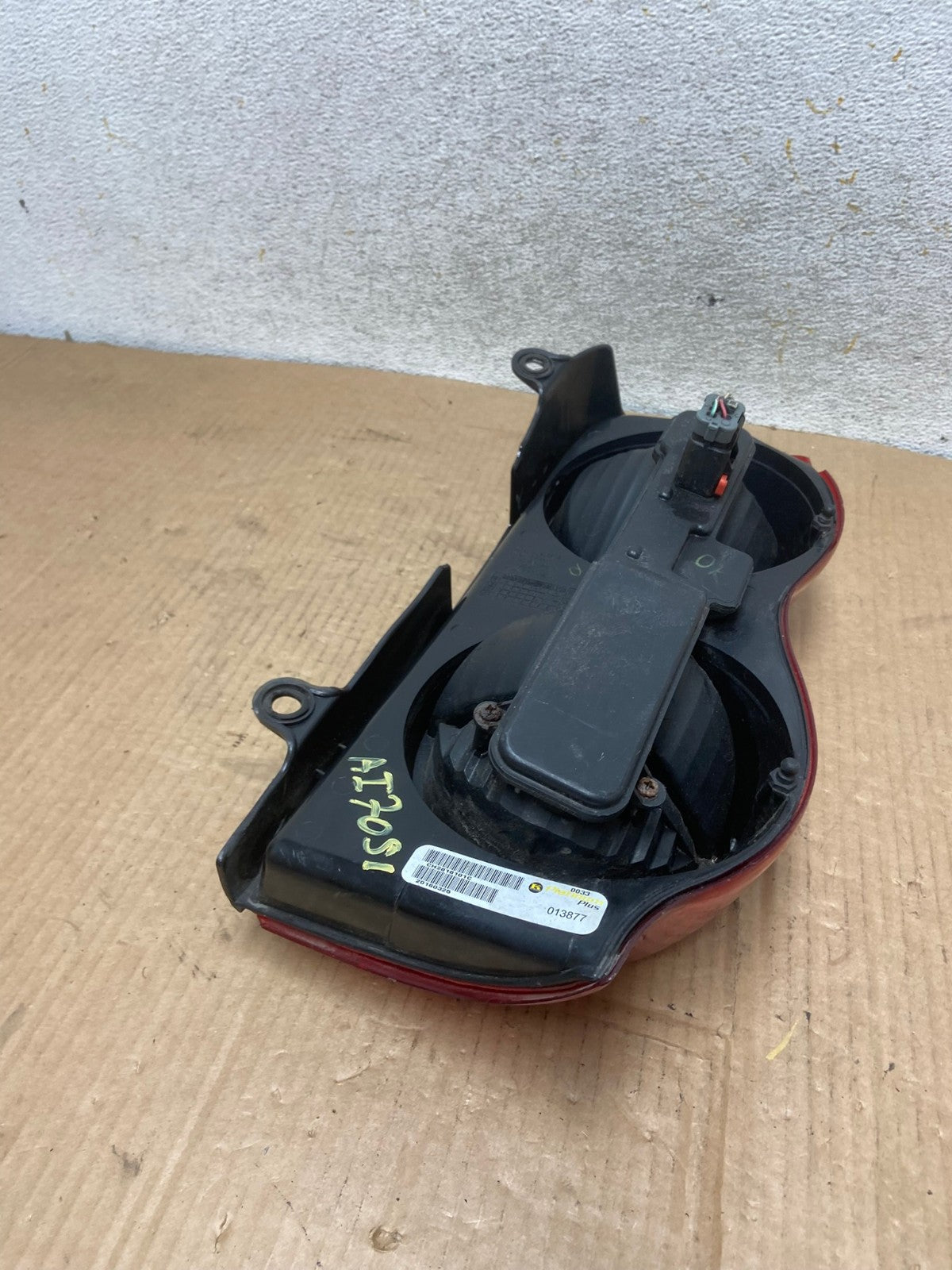 2004-2009 Dodge Durango Tail Light Left Driver Side LH AI7051 LK9