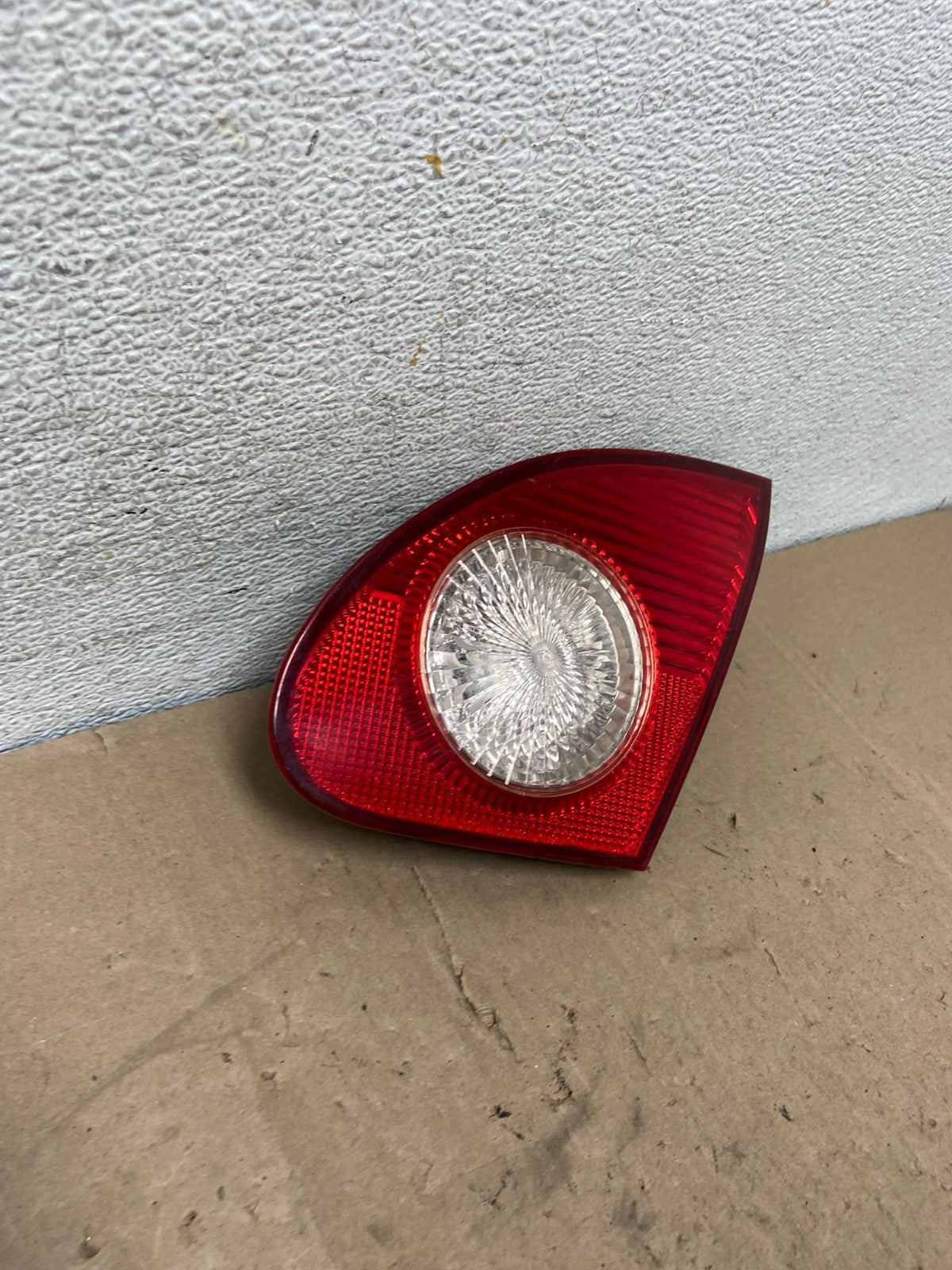2003-2008 Toyota Corolla Inner Passenger Right RH Side Tail Light AG5468 LK2