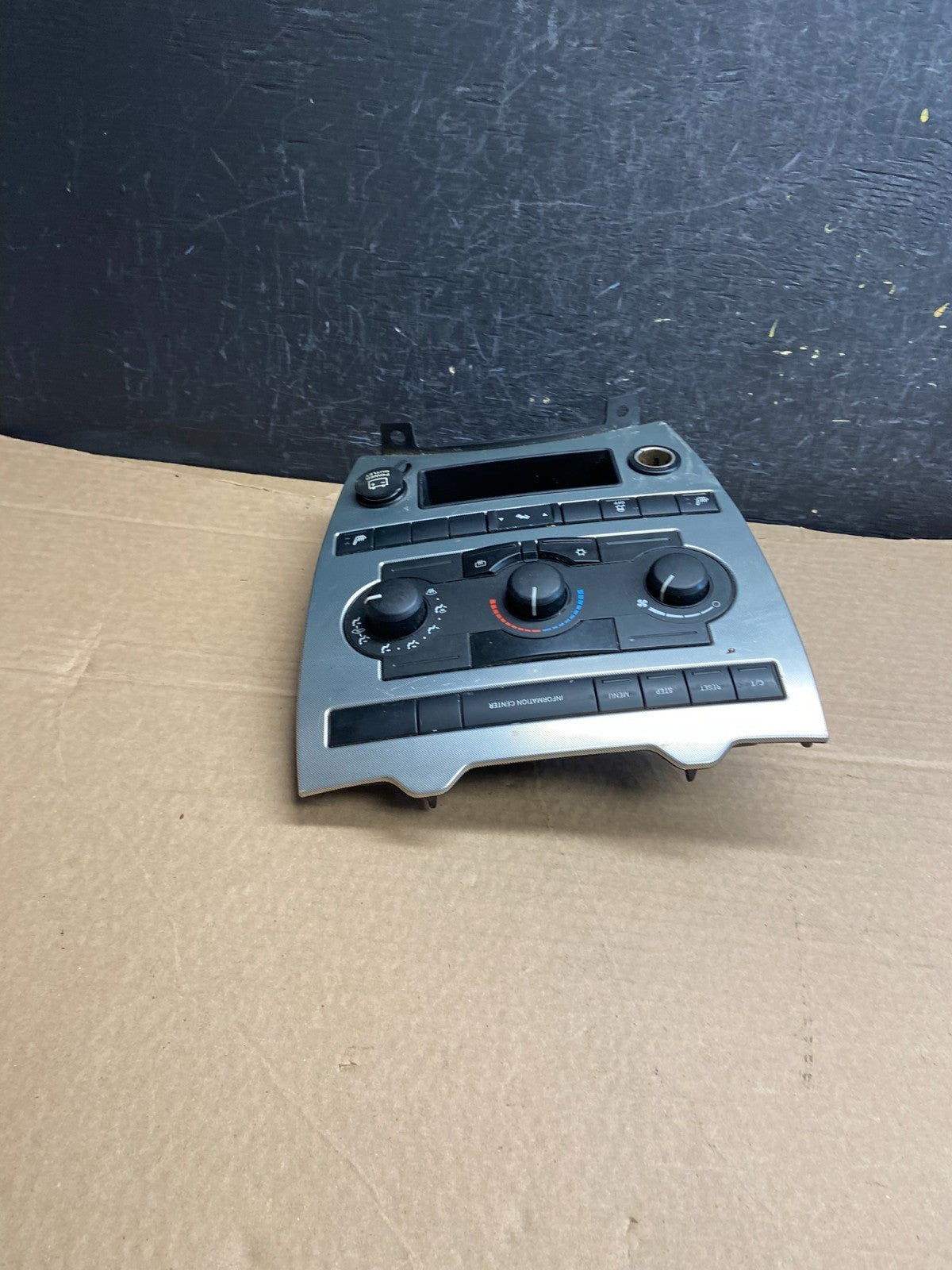 2005 2006 2007 Jeep Commander Grand Cherokee A/C Climate Control Bezel AF2416 DG3