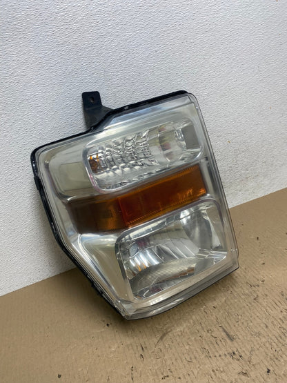 2008 to 2010 Ford F250 Super Duty Right Passenger RH side Headlight AE7130 LK2