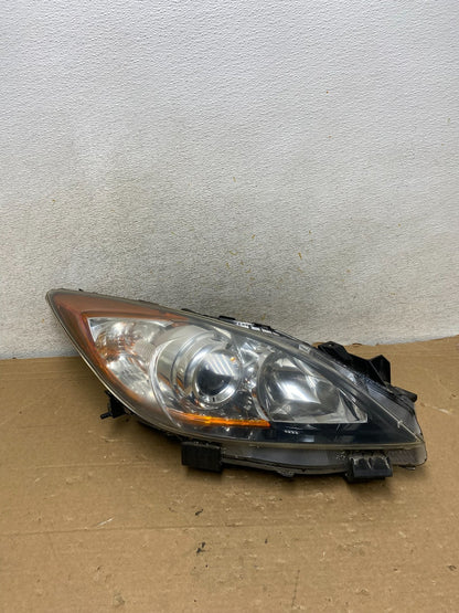 2010 - 2013 Mazda 3 Halogen Right Passenger Rh Side Headlight AH8385 DW0