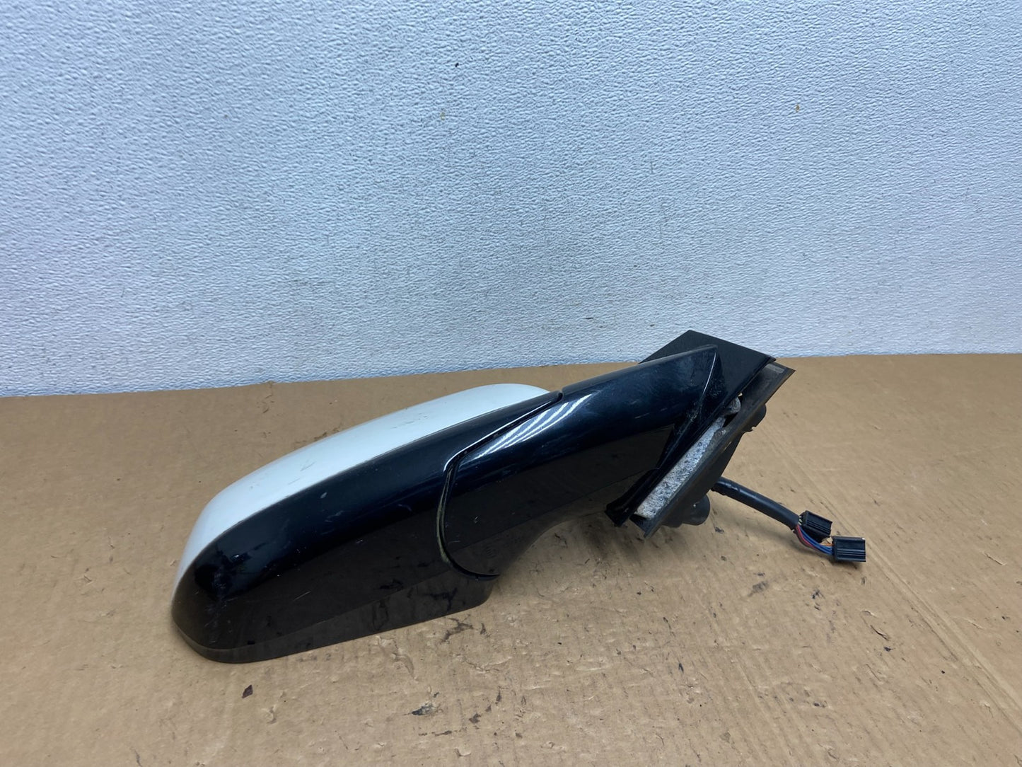 2010 to 2015 Cadillac SRX Right Passenger Rh Side Door Mirror ac7750 DG3