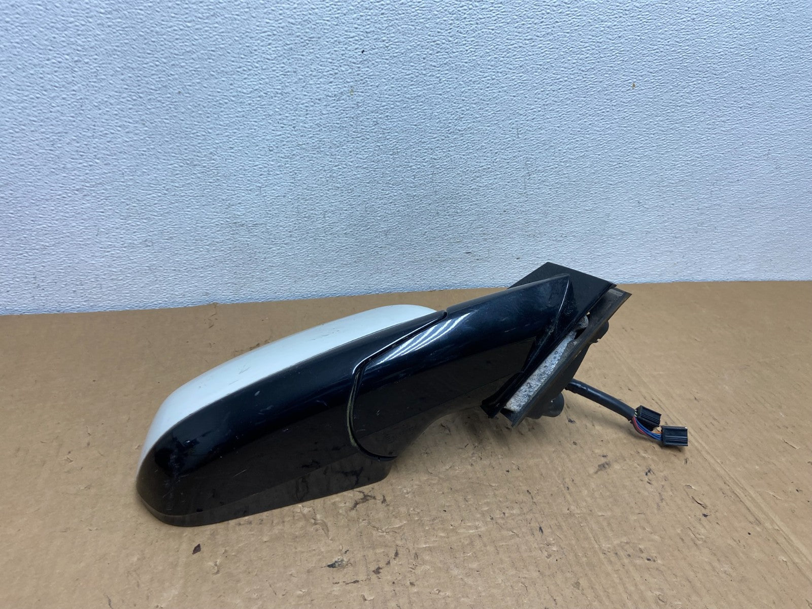 2010 to 2015 Cadillac SRX Right Passenger Rh Side Door Mirror ac7750 DG3