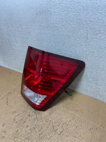 2007 to 2010 Jeep Grand Cherokee Right Passenger Tail Light AA0205 DW1