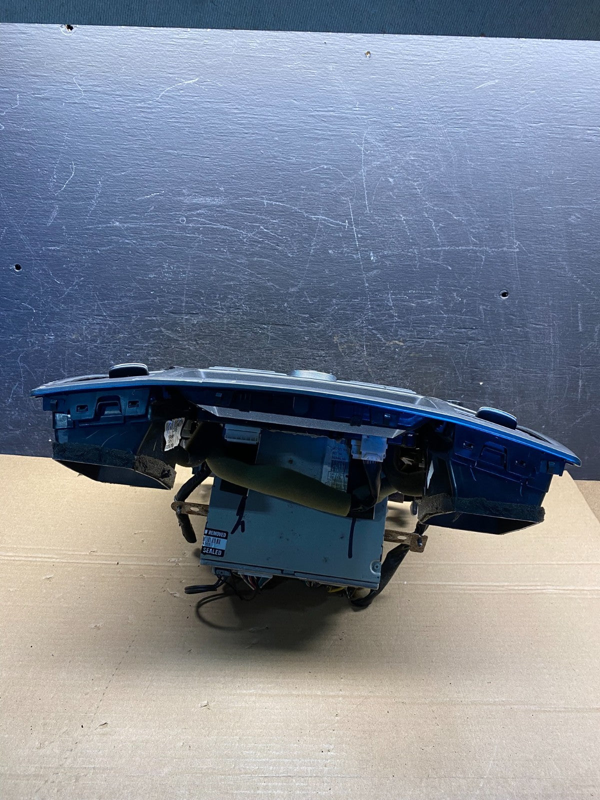 2008 to 2012 Nissan Armada Bose Radio CD Player A/C Climate Control OE AI7453 DG4
