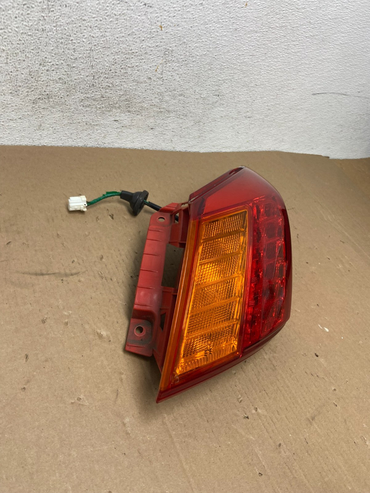 2009 2010 Nissan Murano Right Passenger Rh Side Tail Light AD6460 DW2