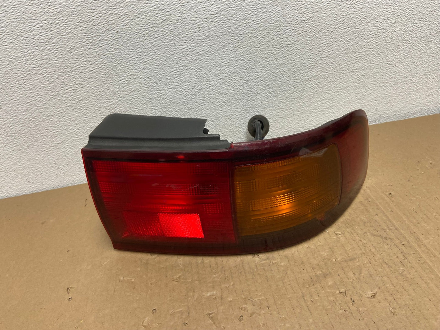 1995 - 1996 Toyota Camry Sedan Right Passenger Tail Light Lamp Oem AB6594 LK0