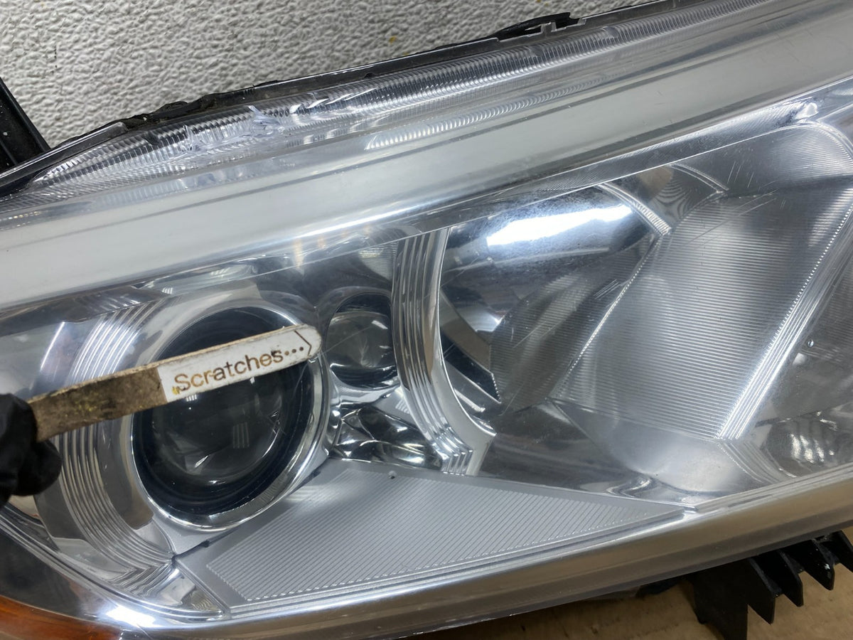 2012 to 2017 Nissan Quest Right Passenger RH Headlight Halogen AH7792 DW3