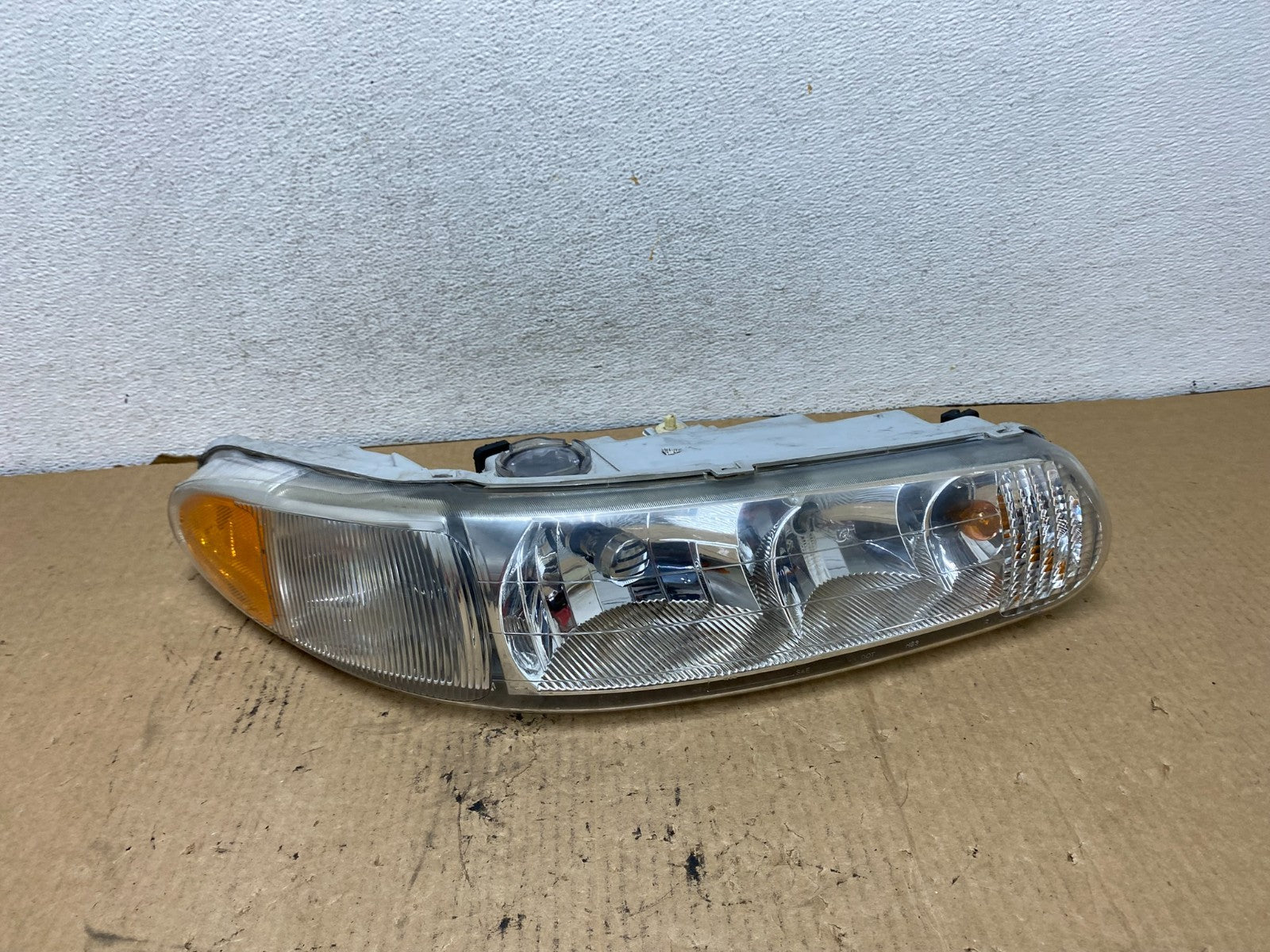 1997-2005 Buick Century Right Passenger RH Side Headlight Halogen AG2179 DW0