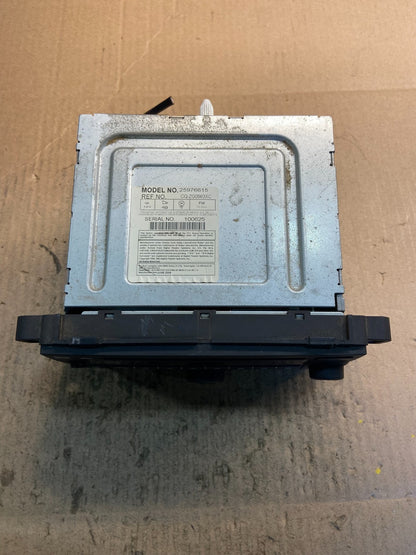 2010 to 2012 GMC Acadia Radio AM/FM CD Player Radio Z0744 DG3