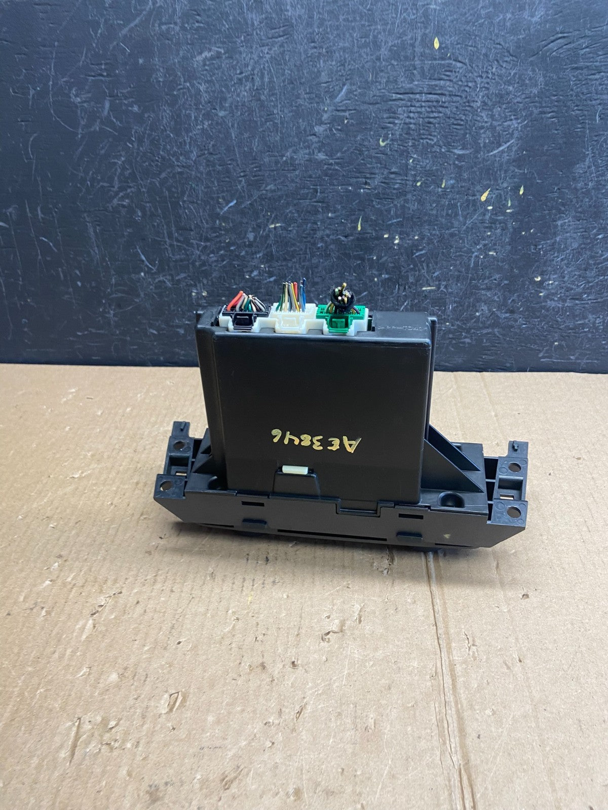 2006 to 2011 Cadillac DTS AC Heater Climate Control Panel AE3846 DG3