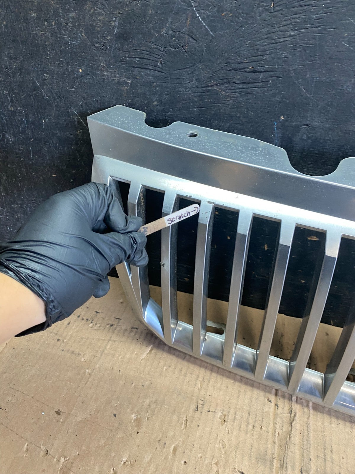 2002 to 2005 Mercury Mountaineer Front Upper Grill Grille P8780 DG4