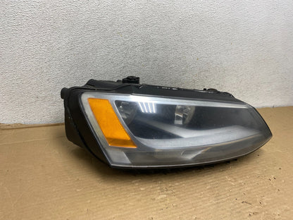 2011 to 2014 Volkswagen Jetta Right Passenger RH Headlight Halogen AG9240 DW1