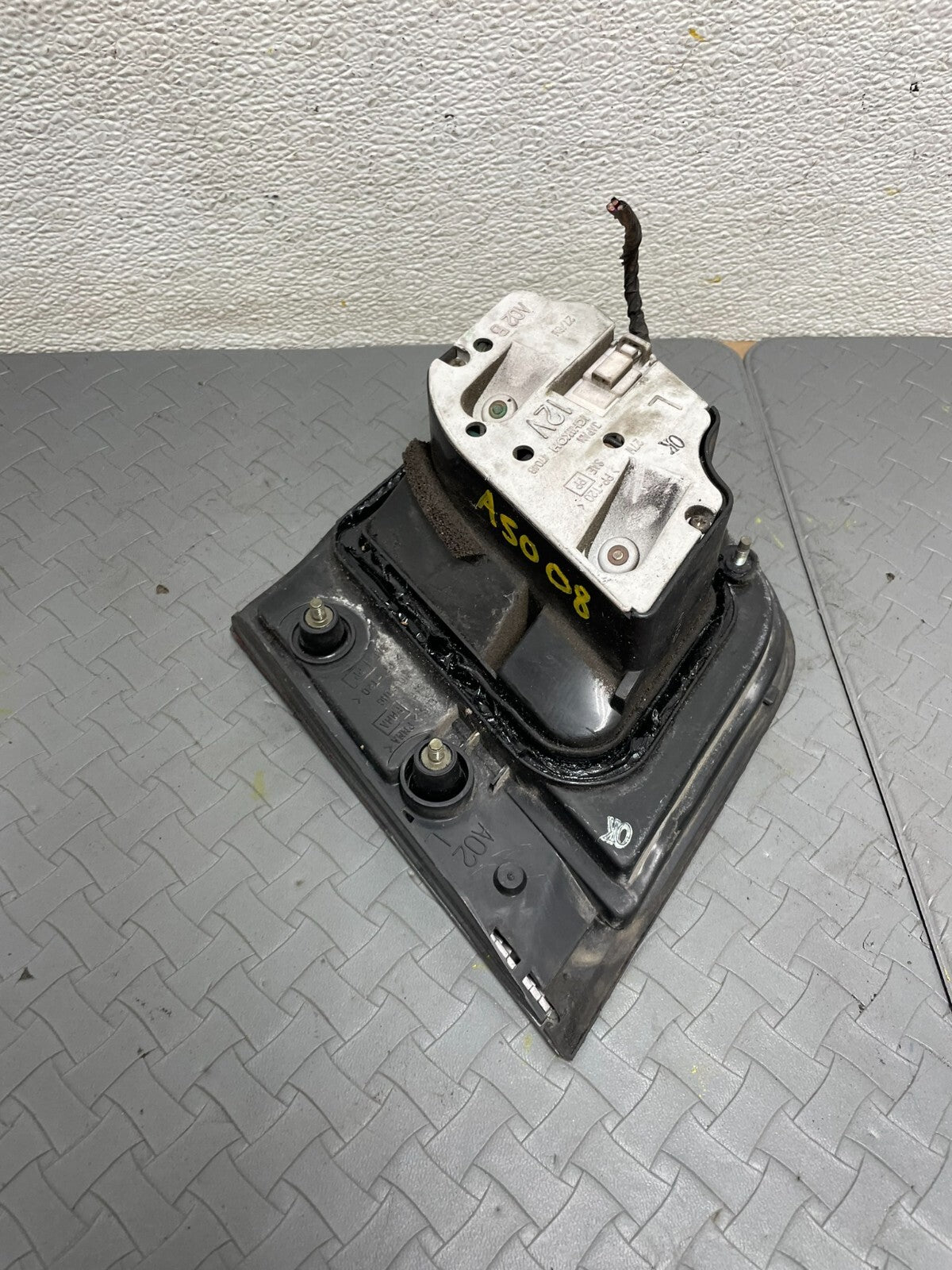 1995 1996 Nissan Maxima Left Driver LH Side Inner Tail Light Oem A50085