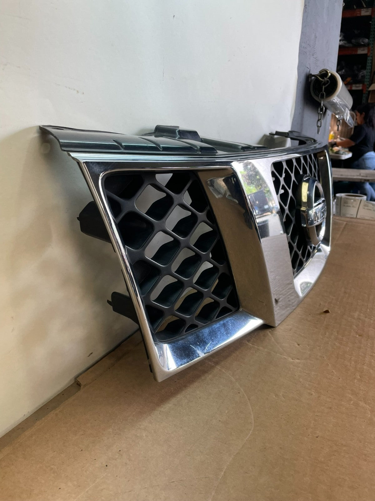 2005 2006 2007 Nissan Pathfinder Chrome Front Upper Grill Grille AG0854 DG2