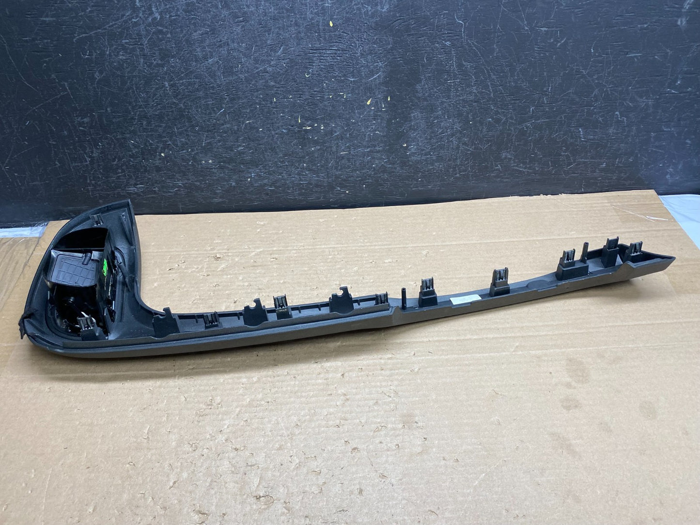 2014 - 2017 Fiat 500L Dashboard Center Air Vent Panel AG6412 DG2