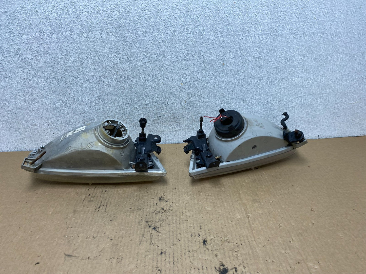 1997 1998 1999 Toyota Camry Left+Right Side Set Halogen Headlights AG2251 DW5