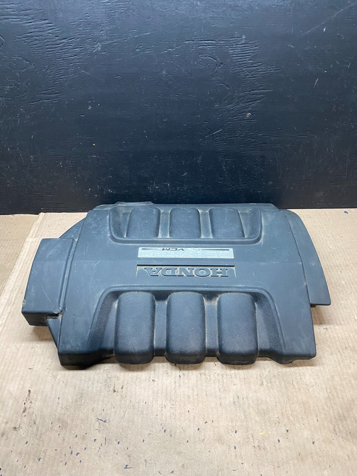 2006 to 2008 Honda Pilot Engine Cover Trim Bezel E46411