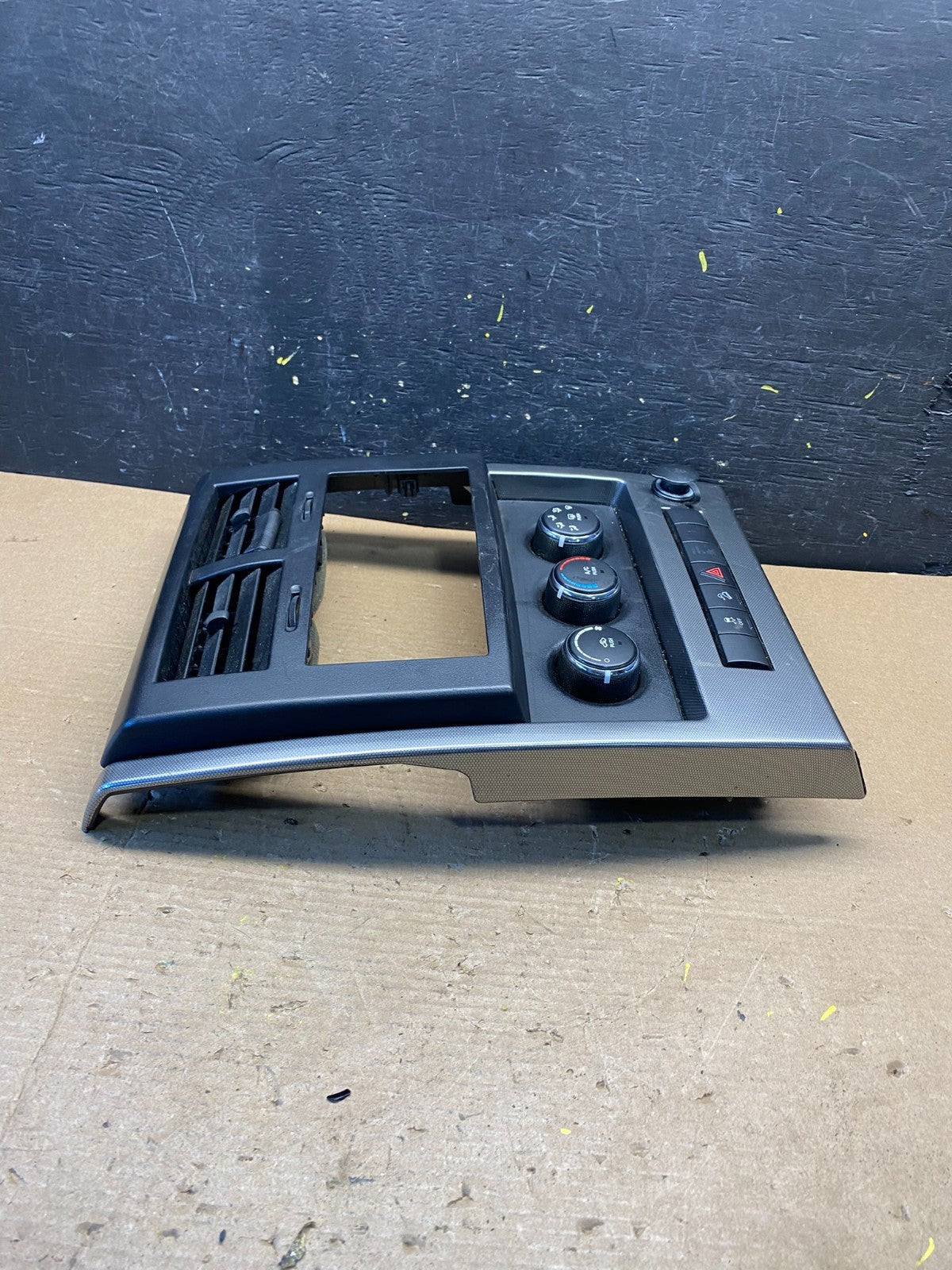 2008 to 2012 Jeep Liberty Dash Climate Temperature Control Radio Bezel Q9688 DG4