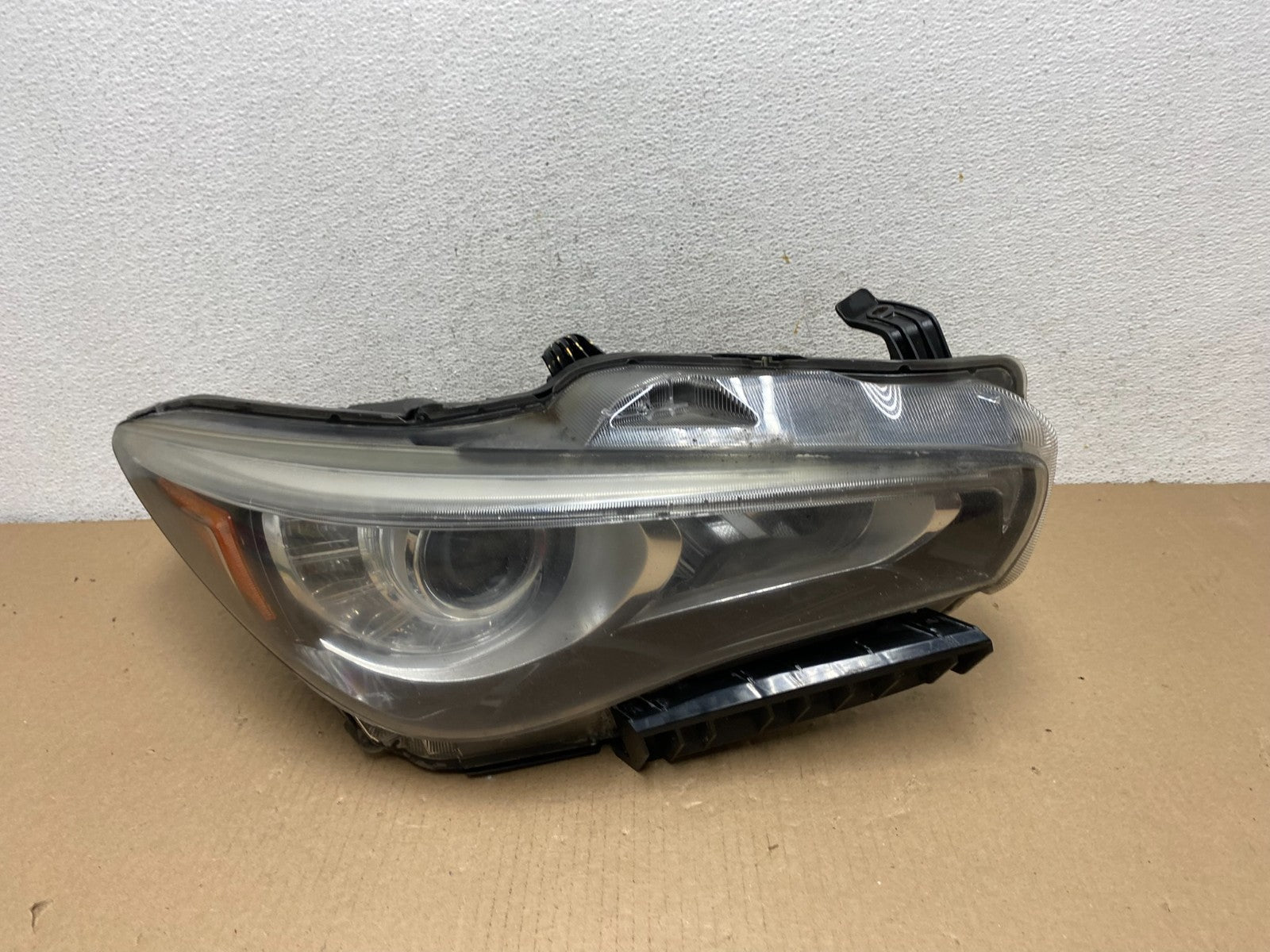 2014-2017 Infiniti Q50 Sedan Rught Passenger RH LED Headlight AF3043 DG0