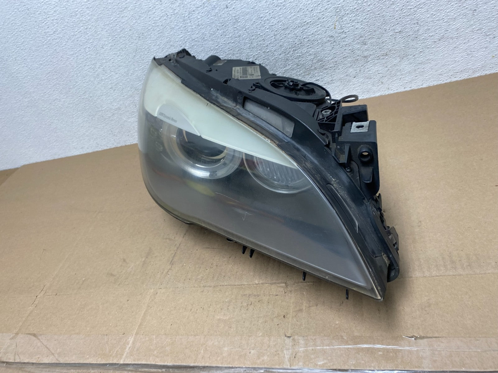 2009-2012 BMW 7-Series 740i 750i Right Passenger Xenon HID Headlight AE66621