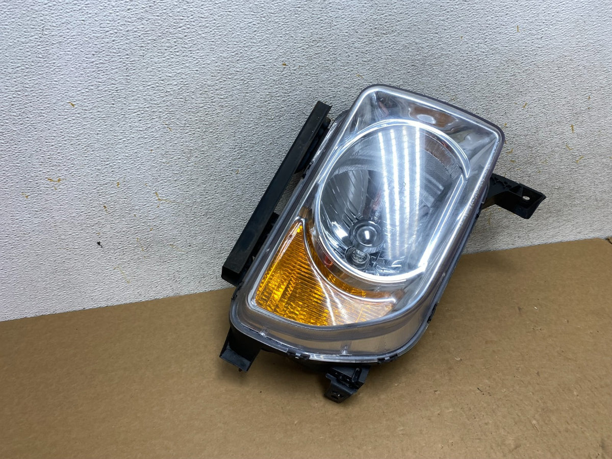 2003 to 2006 Honda Element Right Passenger Rh Side Headlight AI2625 DW1