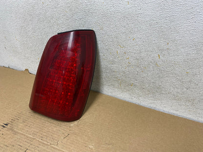 2000 to 2005 Cadillac Deville Right Passenger Rh Side Tail Light AH8011 LK2