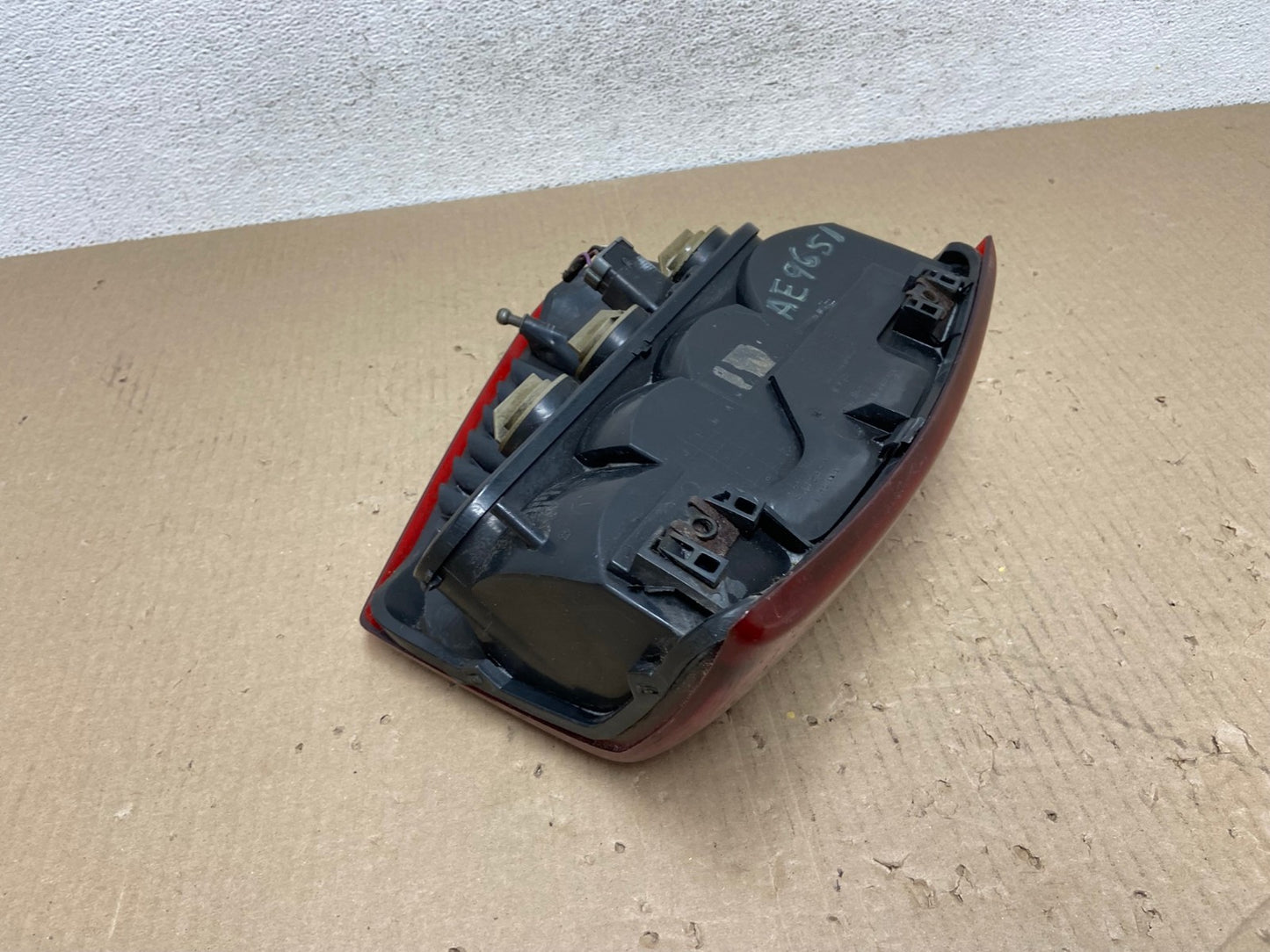 1999-2004 Jeep Grand Cherokee WJ Right Passenger Rh Tail Light AE9651 LK5