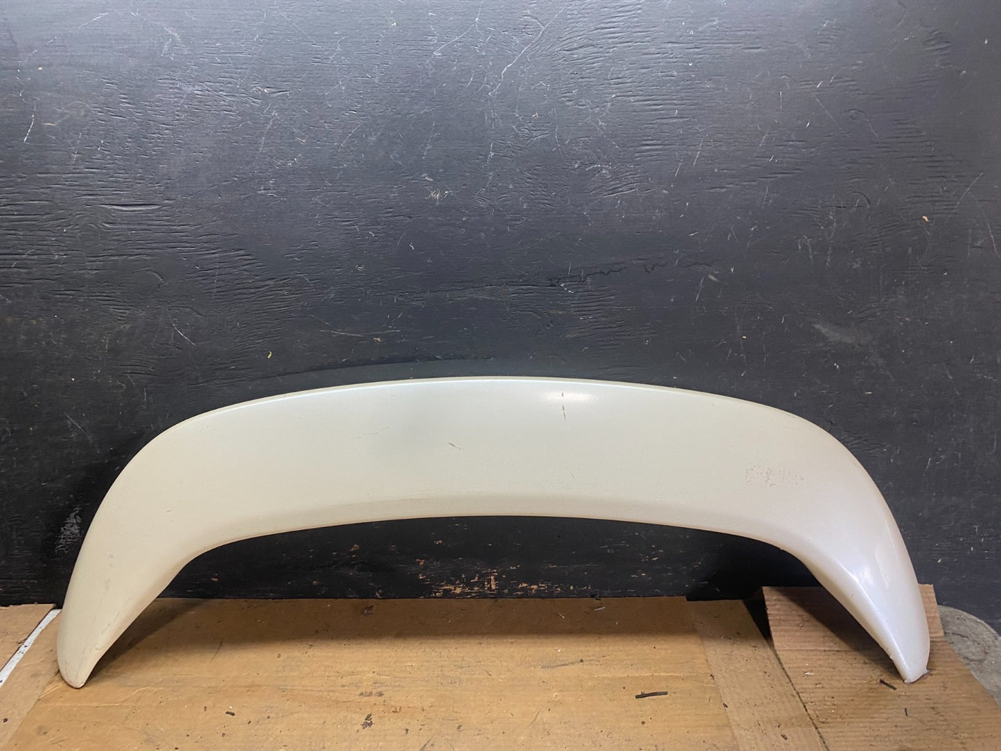 2000 to 2004 Subaru Legacy SEDAN Rear Spoiler Wing R0227 DG0