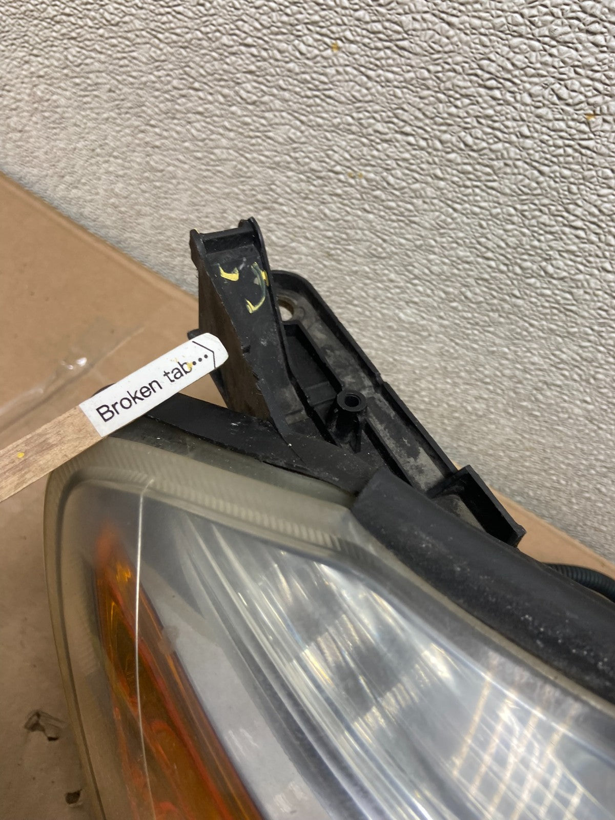 2006 2007 2008 Toyota Rav4 Right Passenger Rh Side Halogen Headlight OEM AA94085