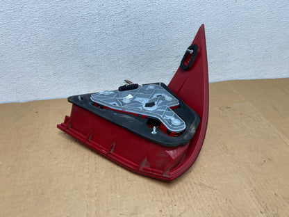 2005-2007 Mercedes-Benz C 230 W203 C-Class Right Passenger Tail Light AC8466 LK5