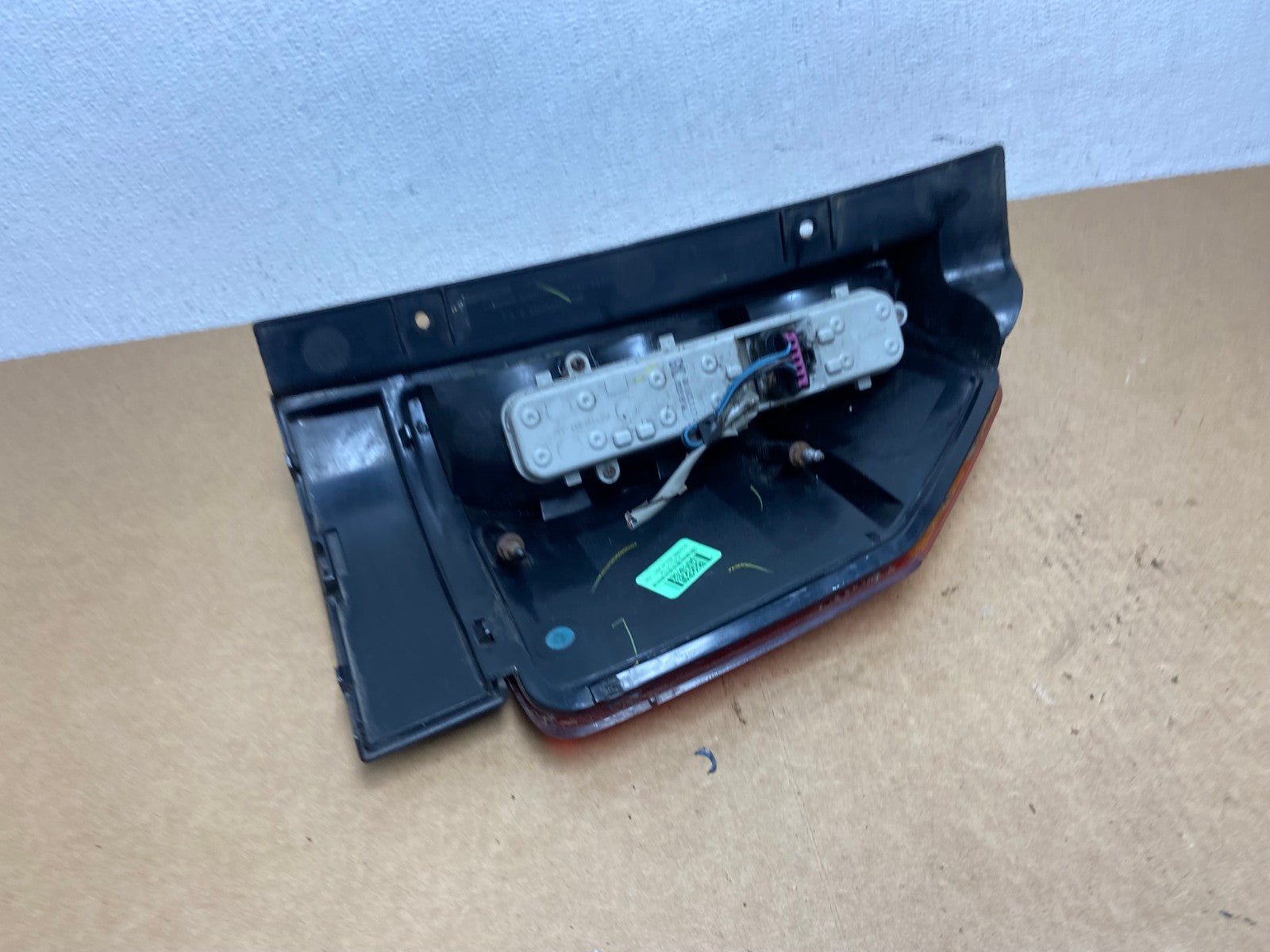2002 to 2009 Gmc Envoy Left Driver Lh Side Tail Light AC1768 LK5