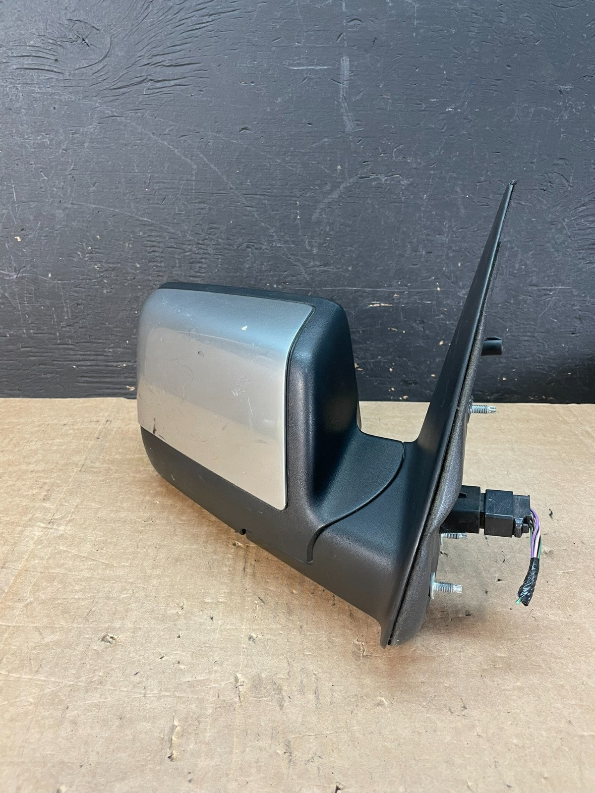 2006 to 2007 Mercury Mountaineer Right Passenger View Door Mirror AE8538 DW1