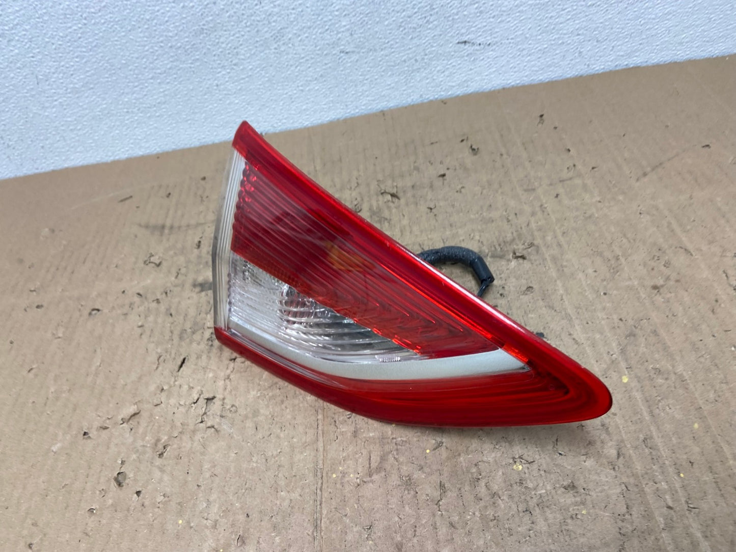 2013 to 2016 Ford Escape Left Driver LH Side Inner Tail Light OEM AC0115 LK1