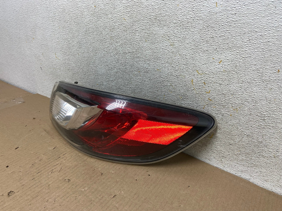 2010 2011 2012 2013 Mazda 3 Right Passenger Rh Side Tail Light AH5802 LK2