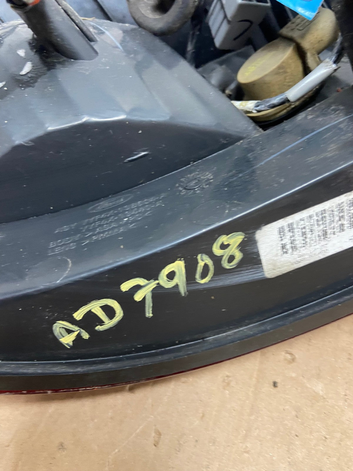 2000 - 2003 Mercury Sable Sedan Right Passenger Rh Side Tail Light AD7908 LK7