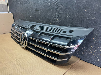 2016 to 2018 Volkswagen Passat Front Upper Grill Grille Oem AA9063 DG2