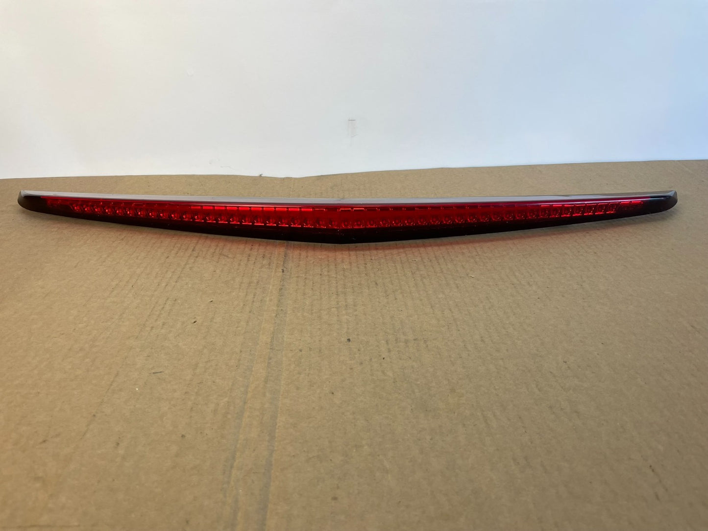 2008-2013 Cadillac Cts Sedan Trunk Lid 3rd Third Brake Tail Light AF5447 DW0