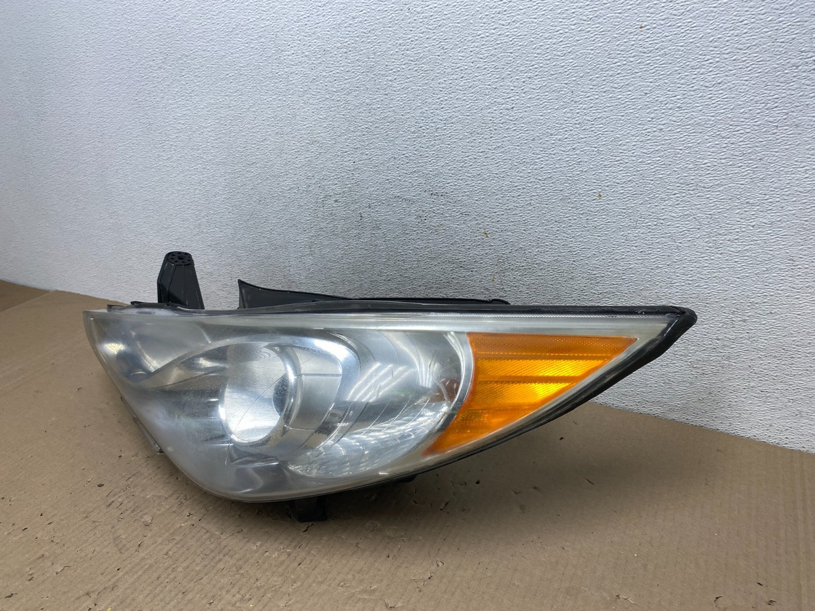 2011 - 2014 Hyundai Sonata Left Driver Lh Side Headlight Halogen AE9752 DW1