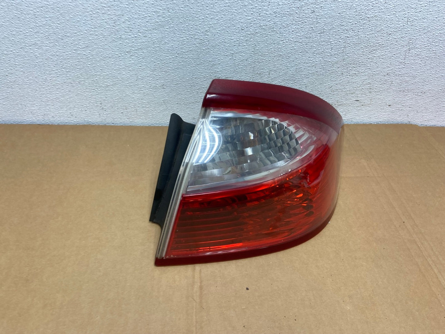 2004 to 2007 Saab 9-3 Convertible Right Passenger Side Tail Light AC7436 LK2