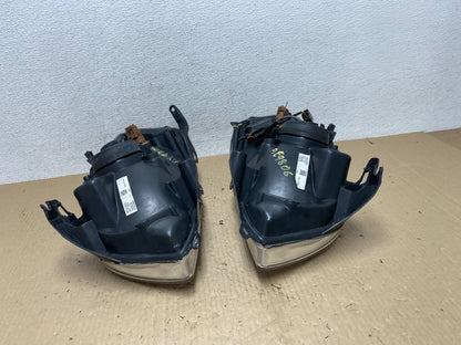 2001 2002 2003 2004 Mazda Tribute Left+Right Side Set Headlights AE9806 DW14