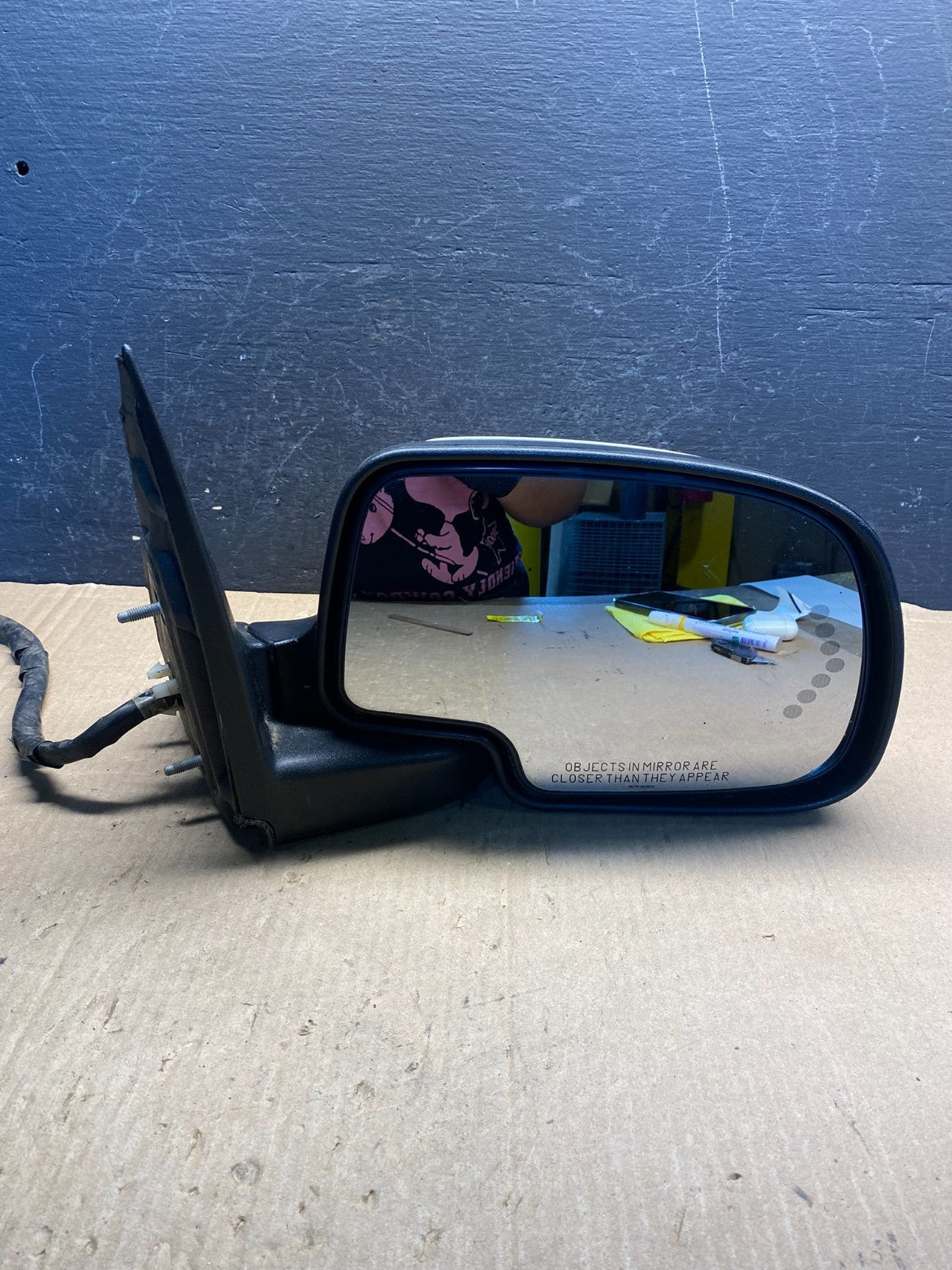 2003-2006 Chevrolet Tahoe Suburban Right Passenger Turn Door Mirror AE7650 DW8